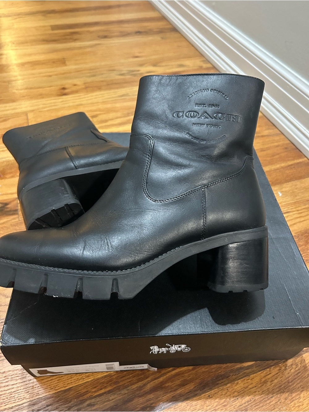 COACH Corrina Ankle Boot size 9.5